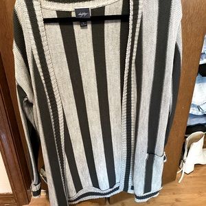 Day trip cardigan from the buckle